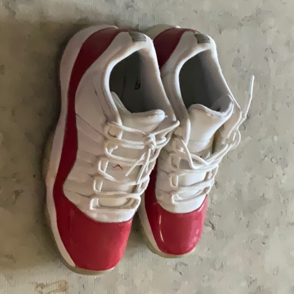 Nike Air Jordan Youth size 6